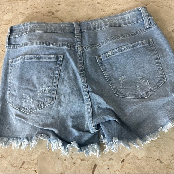 Just USA distressed denim jean shorts - Picture 8 of 8
